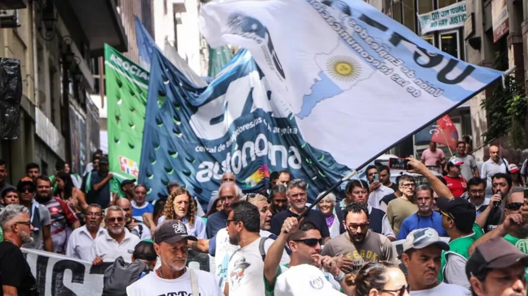 Esta tarde se reunirán las dos CTA y ATE para definir los detalles de la próxima jornada nacional de lucha de los estatales.