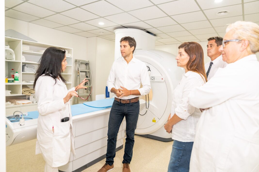 El intendente de San Nicolás, Santiago Passaglia, anunció que el Ejecutivo finalizará la obra de un hospital frente a la falta de fondos nacionales.