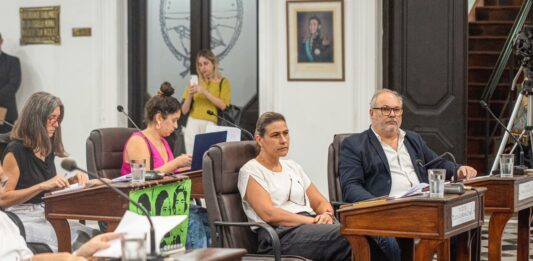 El bloque de concejales de Unión por la Patria de San Nicolás presentó un proyecto para frenar el aumento en las tasas municipales.