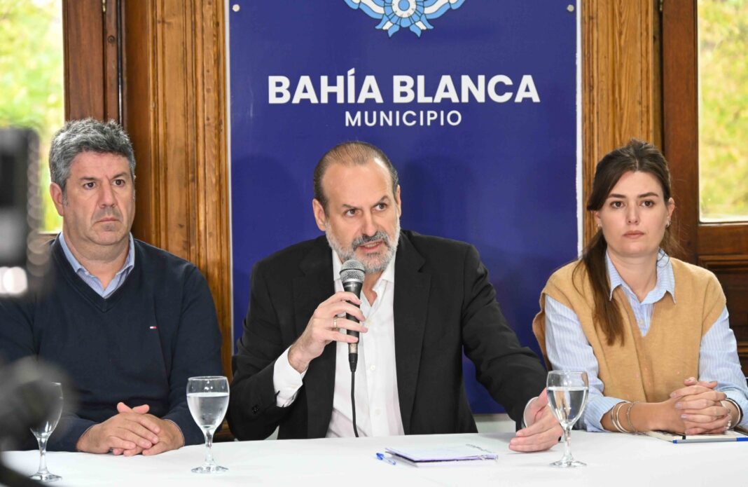 El intendente de Bahía Blanca, Federico Susbielles ,puso en marcha la conformación de un comité para avanzar en la municipalización del agua.