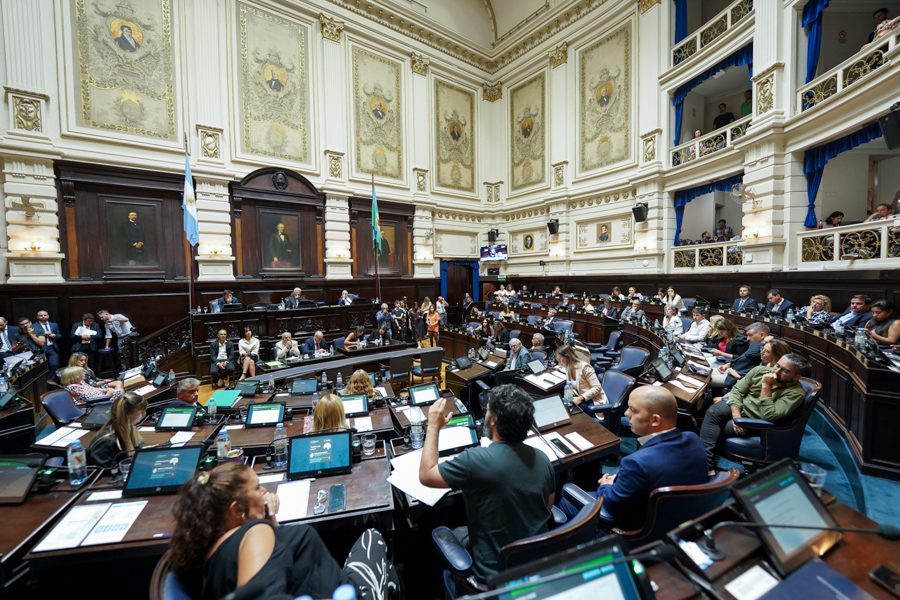 El oficialismo buscará tratar la emergencia económica para empresas recuperadas y el aumento de las indemnizaciones laborales. 