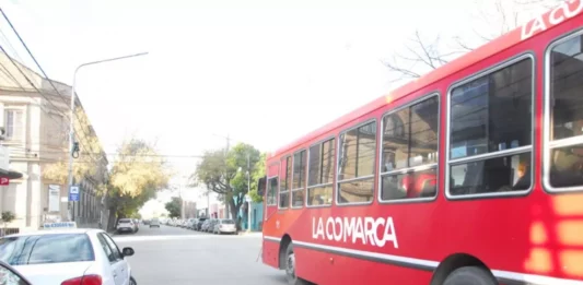 El intendente de Patagones, Ricardo Marino, denunció que su antecesor PRO, José Luis Zara, dejó al Partido sin colectivos urbanos. Desde el macrismo lo desmienten.