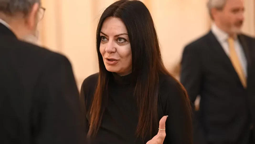 Benegas Lynch opinó que no cree en la educación obligatoria y Pettovello abrió una nueva interna para contradecirlo.