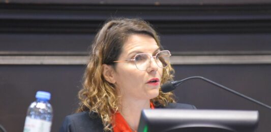 La diputada bonaerense del GEN, Natalia Dziakowski, ingresó un pedido de informes a la Legislatura por el conflicto entre el IOMA y FEMEBA.