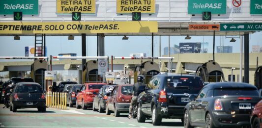 Este sábado Autopistas Urbanas Sociedad Anónima (AUSA) implementó un aumento del 150% en los peajes para CABA. A cuánto se fue.