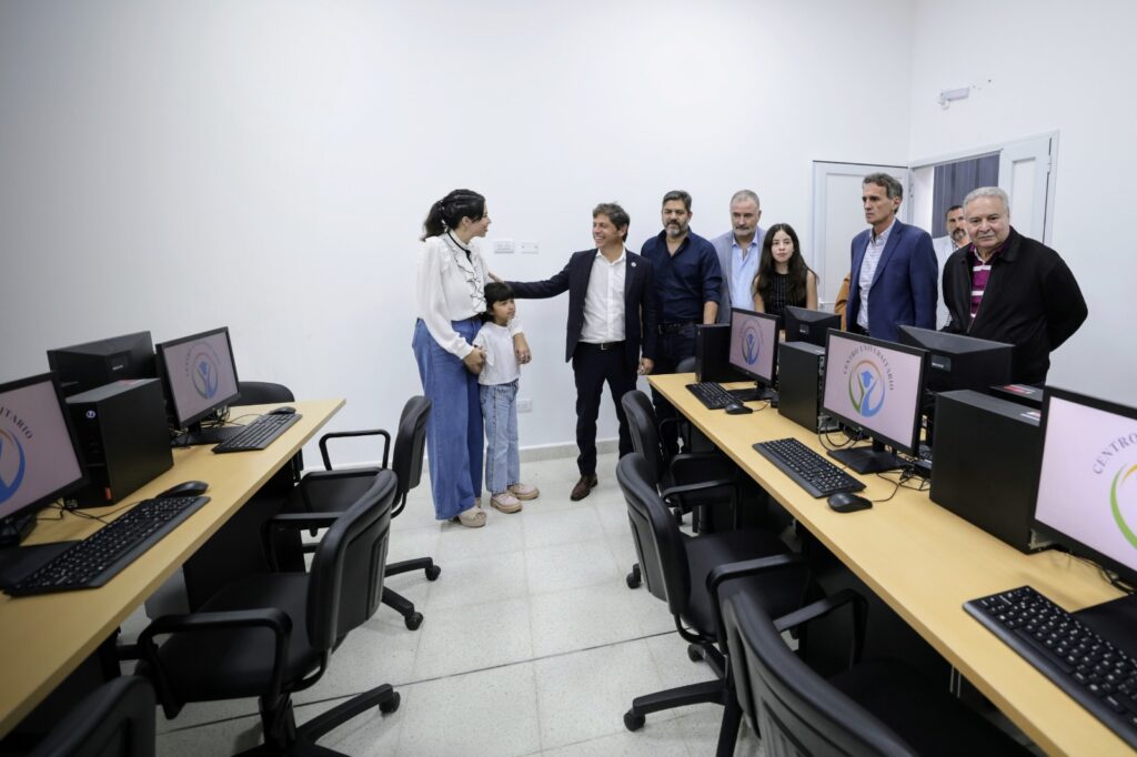 El gobernador de la provincia de Buenos Aires, Axel Kicillof, encabezó el acto de inauguración del Centro Universitario de Ramallo.
