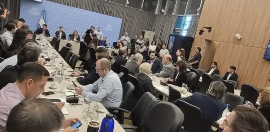 Diputados se reunieron en comisiones para iniciar los trámites y escuchar a los primeros oradores para debatir una nueva fórmula jubilatoria.