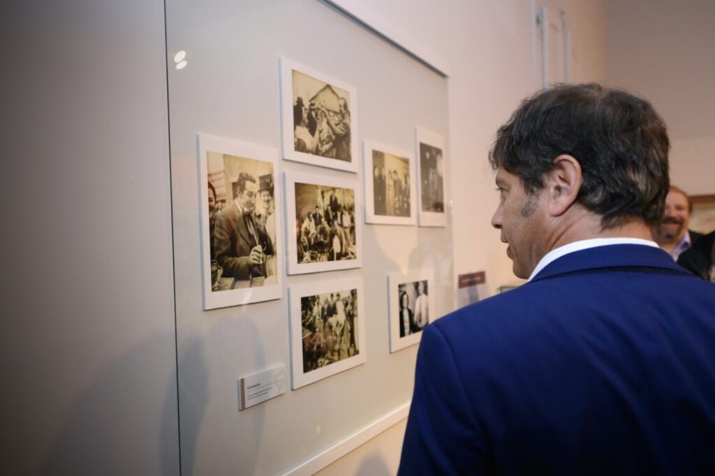El Gobernador bonaerense, Axel Kicillof, inaugurando el Museo del Transporte en el municipio de Luján.