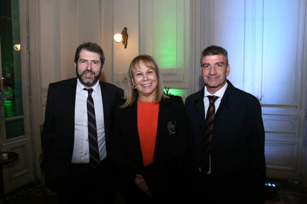El diputado bullrichista, Fernando Compagnoni y su jefe político, Santiago Nardelli, se atornillan a sus sillones en el Consejo de la Magistratura y en el directorio del Banco Provincia.