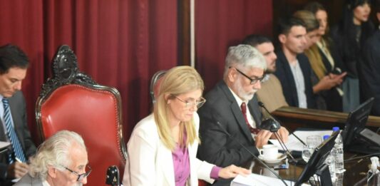 En su tercera sesión ordinaria del año, el Senado bonaerense aprobó los 46 pliegos judiciales que yacían en sus archivos. Todos los nombres y sus cargos.