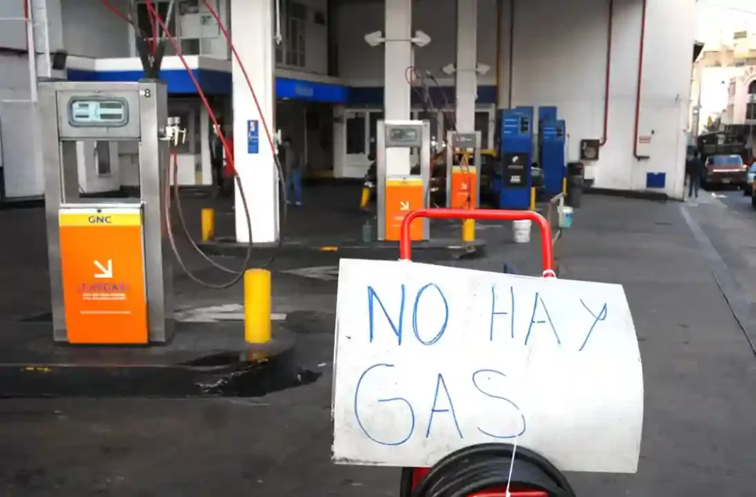 Representantes de la GNC anunciaron que durante la jornada cerrarán todas las estaciones de servicio del país por falta de abastecimiento de gas.