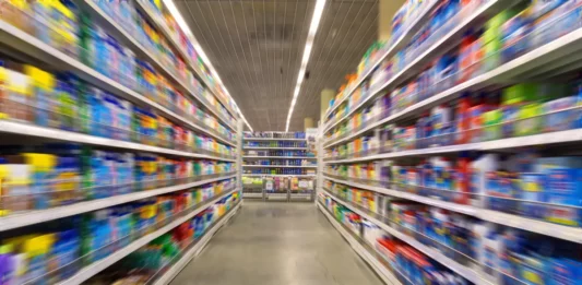 A pesar de la desaceleración de la inflación, la caída del consumo masivo se duplicó en abril, como producto de la pérdida del poder adquisitivo.