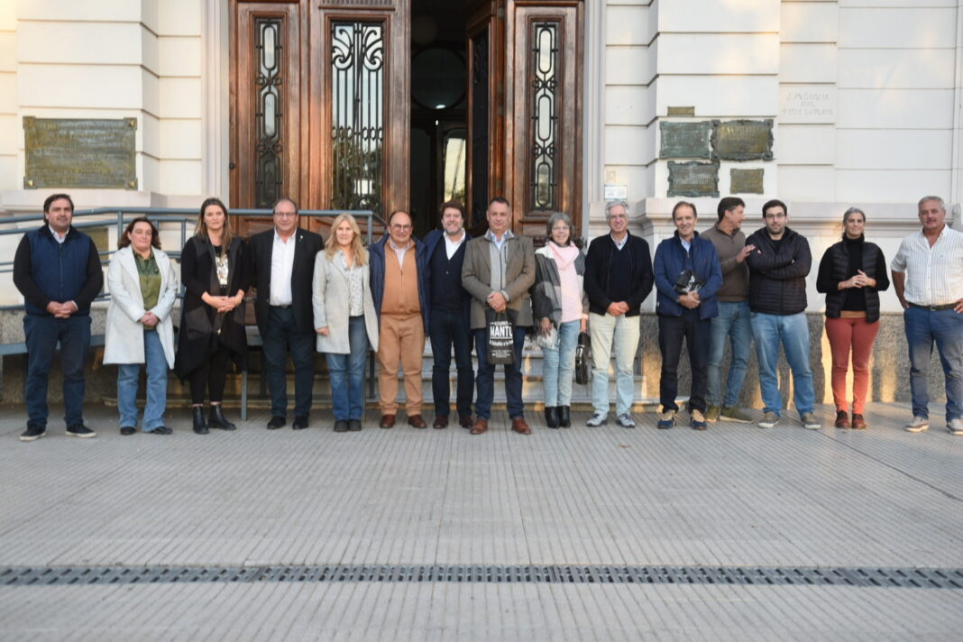 Diputados y senadores bonaerenses del bloque UCR + Cambio Federal llevan a cabo este viernes el tercer itinerario de “Legisladores en Camino