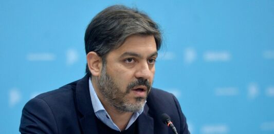 En la conferencia de prensa, el Gobierno bonaerense anunció medidas de impulso económico y alertaron por las políticas de Milei.