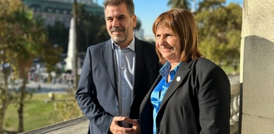 Tras la renuncia del consejo directivo bonaerense, Ritondo se distanció de Bullrich e insistió en que el PRO debe mantener su propia identidad.