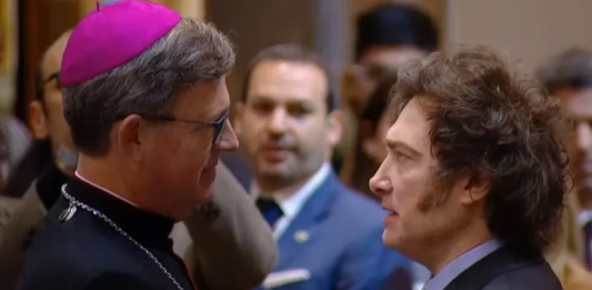 Ante el presidente Javier Milei, el Arzobispo de la Ciudad de Buenos Aires, Jorge García Cuerva advirtió que “hay que acompañar con hechos el esfuerzo de la gente”.