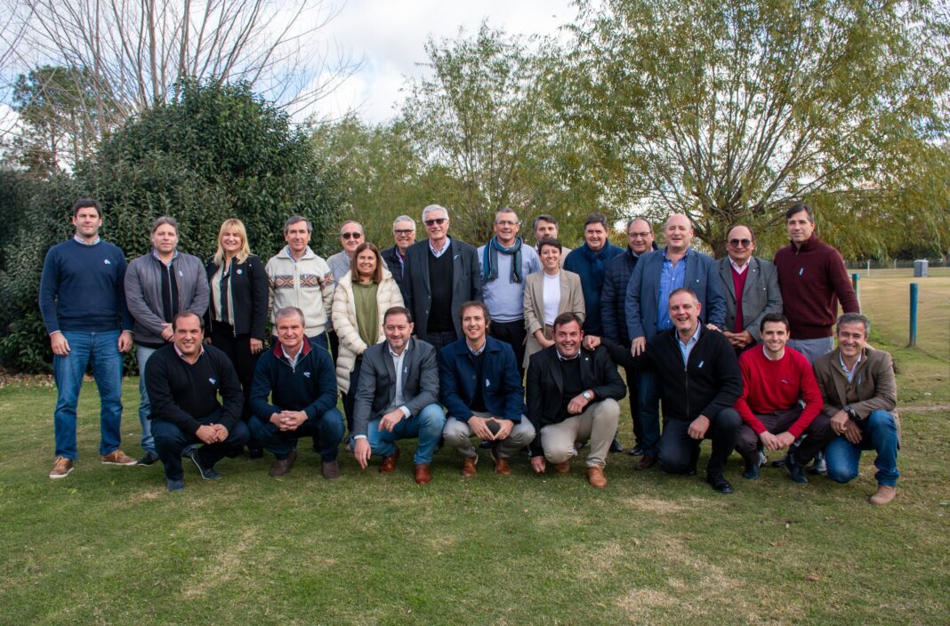 El Foro de Intendentes radicales tuvo su tercera reunión del año en General Belgrano, en donde abordaron temas varios y fecharon un encuentro con Maximiliano Abad.