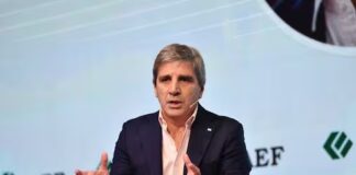 El ministro de Economía calificó la obra pública como “un curro” y advirtió que el Gobierno nacional ya no la financiará porque es “un lío”.