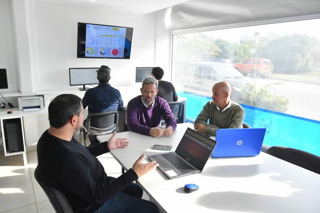 El intendente de Monte Hermoso, Hernán Arranz, anunció avances en la digitalización de los trámites administrativos del municipio.