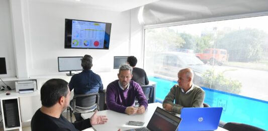 El intendente de Monte Hermoso, Hernán Arranz, anunció avances en la digitalización de los trámites administrativos del municipio.