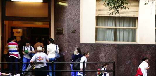 El gobierno de la provincia de Buenos Aires autorizó un nuevo aumento del 3,6% para las cuotas de los colegios privados. Todos los detalles.