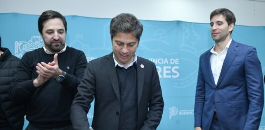El Clan Passaglia da marcha atrás y junto al gobernador bonaerense, Axel Kicillof, firman el regreso del IOMA a San Nicolás.