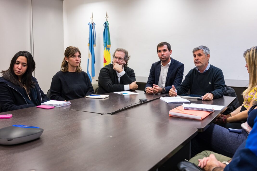 Valentín Miranda recibió al Defensor del Pueblo Adjunto, Walter Matello, en la comisión de Prevención de las Adicciones para delinear acciones contra la ludopatía.