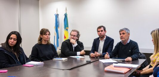 Valentín Miranda recibió al Defensor del Pueblo Adjunto, Walter Matello, en la comisión de Prevención de las Adicciones para delinear acciones contra la ludopatía.