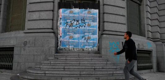La CGT lleva adelante el segundo paro general contra Javier Milei. Uno por uno los servicios afectados en la provincia de Buenos Aires.