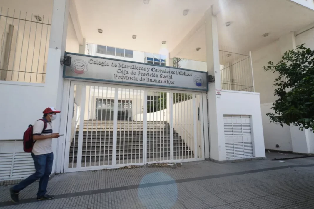 El diputado bonaerense, Rubén Eslaiman, propone modificar la ley de los martilleros y corredores públicos. Cuáles son los cambios centrales.
