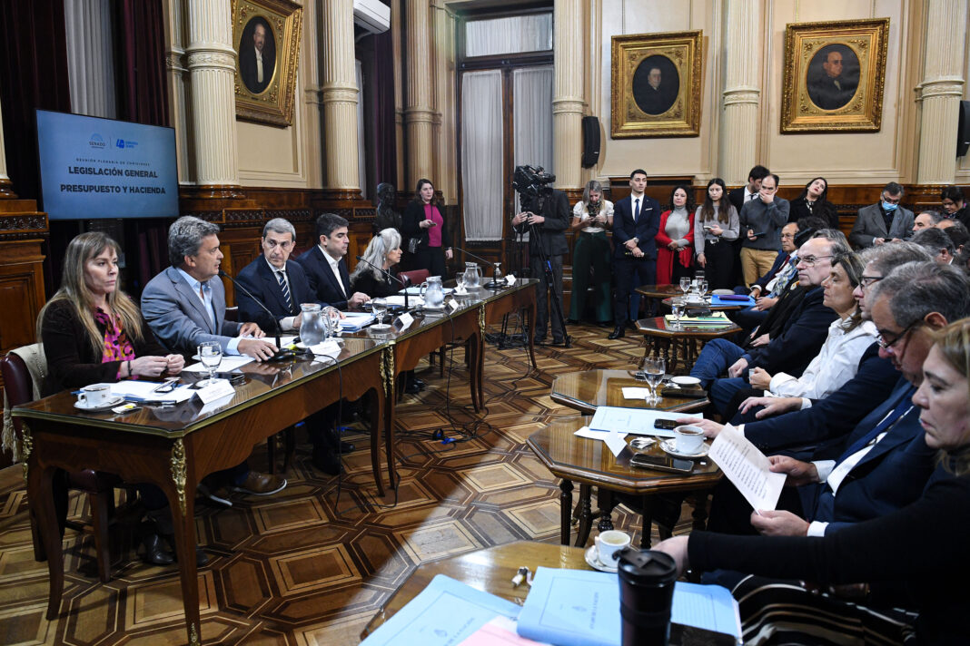 El Gobierno defiende el paquete fiscal en comisiones del Senado nacional