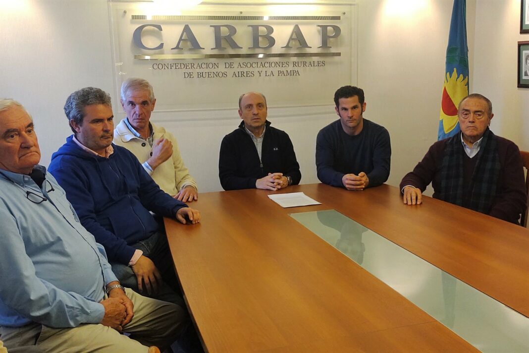 Los productores bonaerenses se unieron para reclamar que Javier Milei homologue la emergencia agropecuaria que dictó Axel Kicillof.
