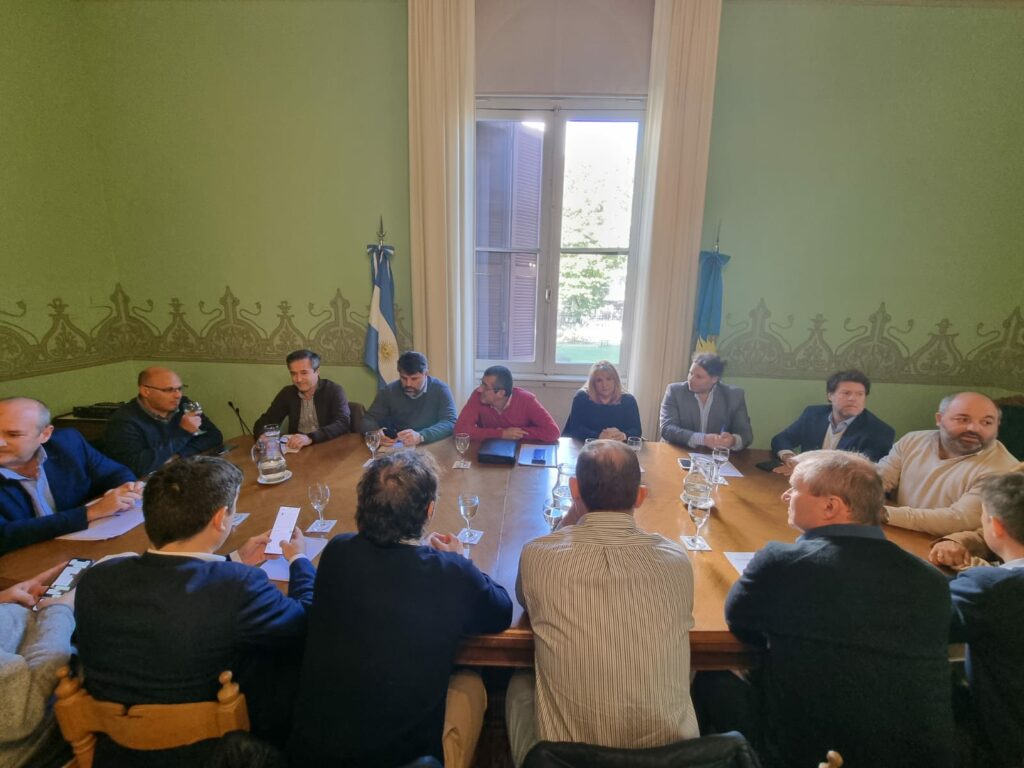 El Foro de Intendentes Radicales se fue sin prestar declaraciones de la Legislatura bonaerense.