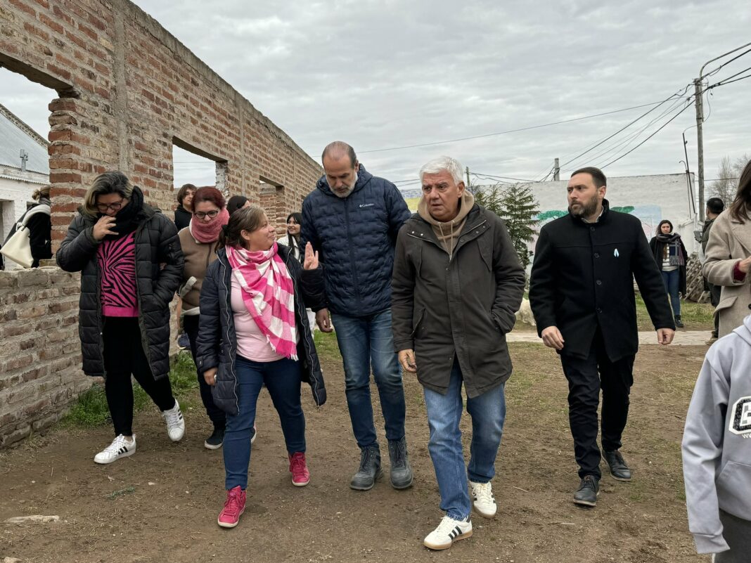 El presidente de la Cámara de Diputados bonaerense, Alejandro Dichiara, recorrió este fin de semana largo Coronel Dorrego y Bahía Blanca.