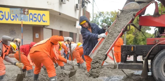 El Gobierno comenzará a relevar las obras públicas paralizadas para definir si las finalizan o no.