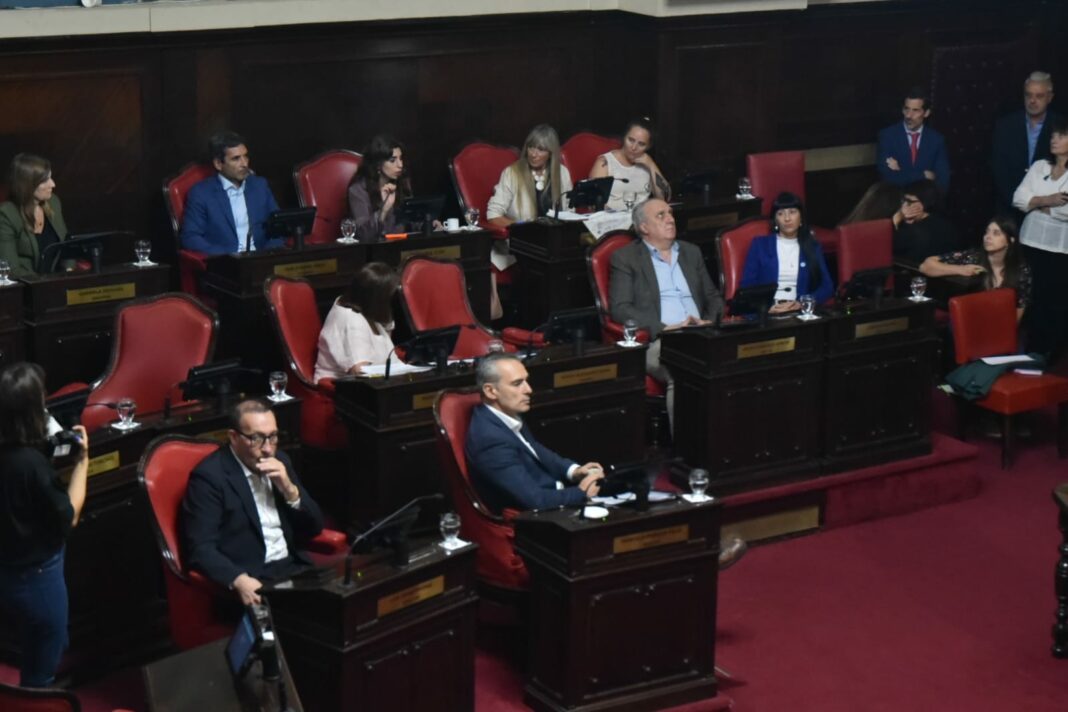 El senador peronista Eduardo Bali Bucca y su par radical Agustín Maspoli presentaron un proyecto en conjunto para frenar las muertes por intoxicación de monóxido de carbono.