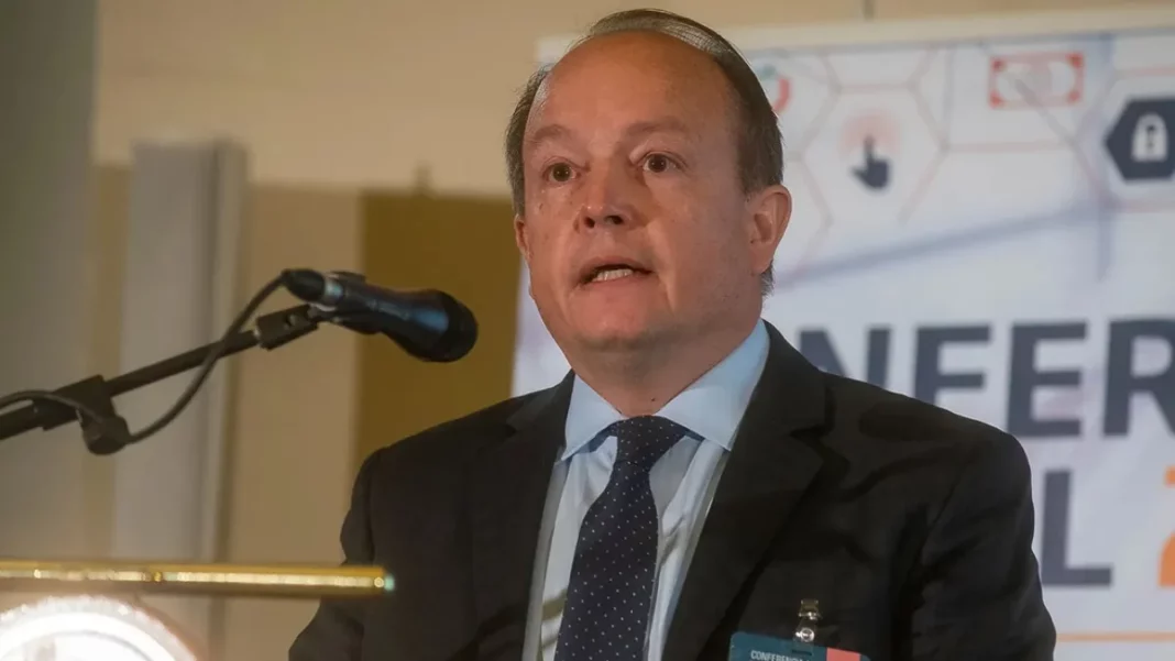 El secretario de Política Económica de la Nación, Joaquín Cottani, renunció en la tarde noche de este viernes y se suma a la ola de cambios en el gobierno.