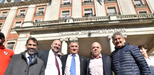 El armador libertario, Sebastián Pareja, adelantó la disputa por el sello de La Libertad Avanza que se avecina en la Legislatura bonaerense.