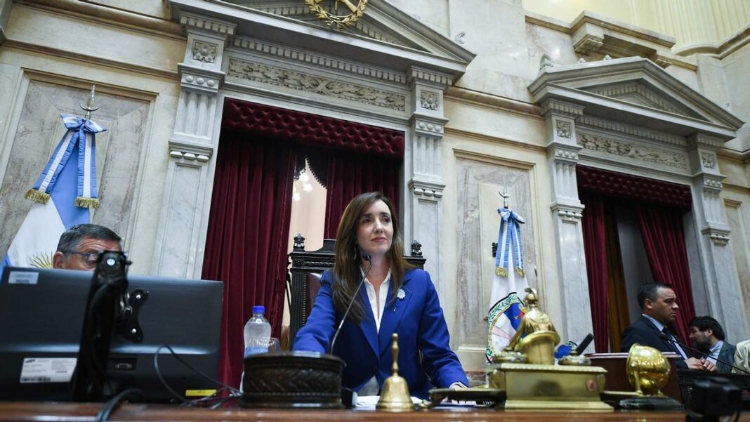 El Senado nacional debate la dinámica que tendrá la sesión de la Ley Bases y el paquete fiscal.