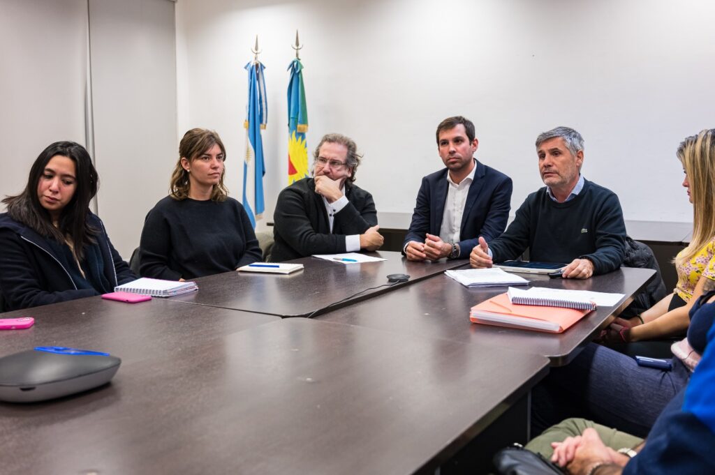 Valentín Miranda recibió al Defensor del Pueblo Adjunto, Walter Matello, en la comisión de Prevención de las Adicciones para delinear acciones contra la ludopatía.
