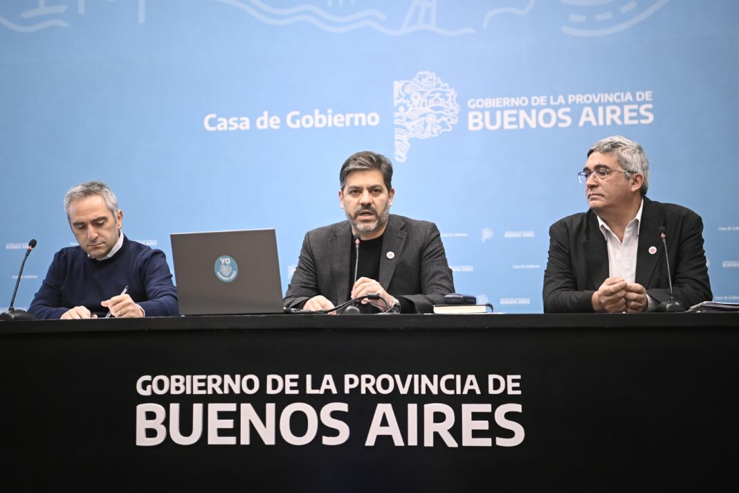 El Gobierno bonaerense, que encabeza Axel Kicillof, anunció que entró en alerta máxima por los 5,8 billones de pesos que le debe Nación.
