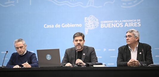 El Gobierno bonaerense, que encabeza Axel Kicillof, anunció que entró en alerta máxima por los 5,8 billones de pesos que le debe Nación.