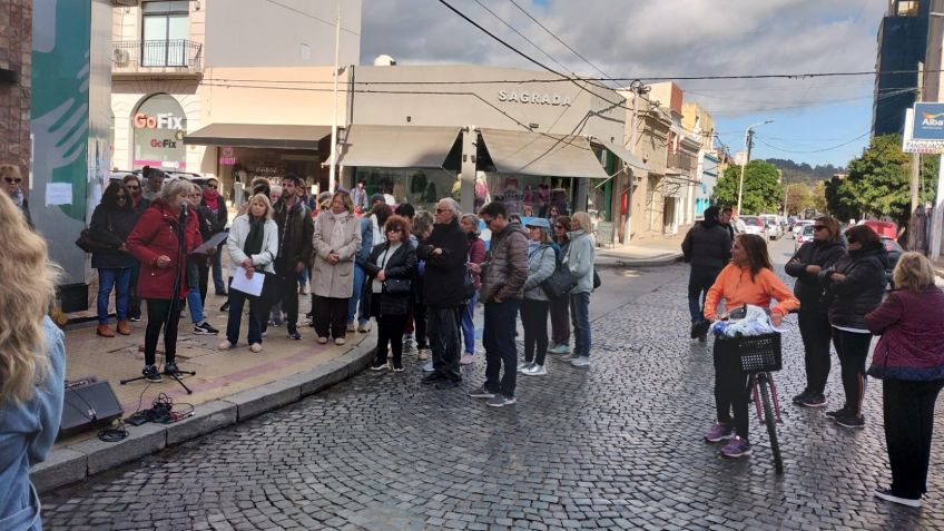 Los afiliados de IOMA autoconvocados le presentaron una serie de reclamos a Giles.