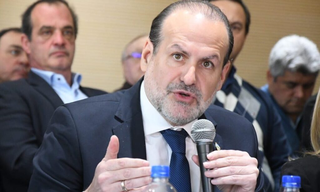 El intendente de Bahía Blanca, Federico Susbielles, se desmarcó de Kicillof y adherirá al RIGI de Milei.