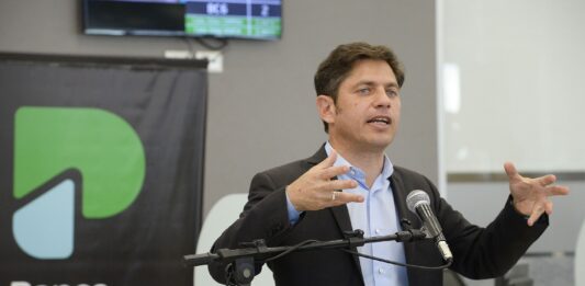 El gobernador bonaerense, Axel Kicillof, desembarca en la Sexta sección para visitar Guaminí, donde inaugurará una sucursal del Banco Provincia.