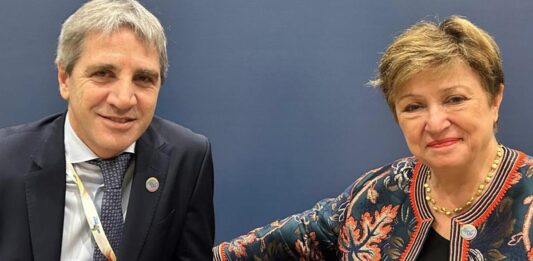 E ministro de Economía, Luis Caputo, se reunió con la titular del FMI durante la cumbre de ministros del G20 en Brasil.