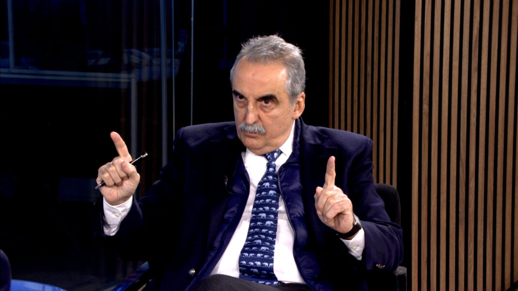Guillermo Moreno convocó un nuevo encuentro de economistas peronistas en busca reorganizar el espacio político.