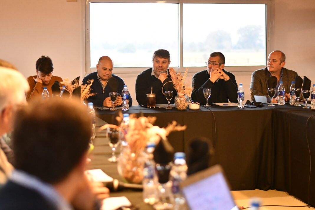 El Foro de Intendentes Radicales realizó en Magdalena su 5° encuentro del año, en donde sentaron postura ante las elecciones que afrontará la UCR bonaerense en octubre.