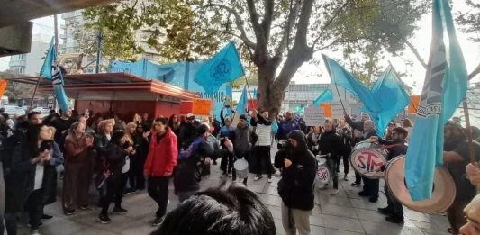 Los municipales de Mar del Plata definieron por voto electrónico el rechazo a la propuesta de Montenegro.