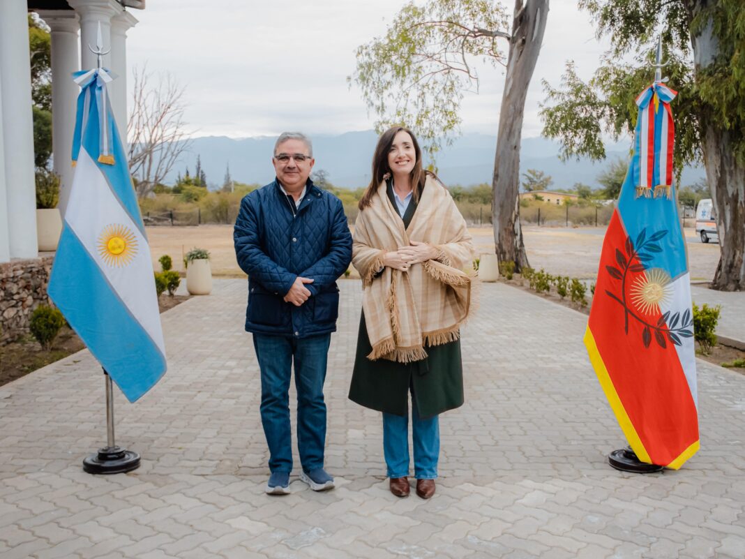 Tras el escándalo con Francia, la vicepresidenta, Victoria Villarruel, esquiva al Gabinete nacional e impulsa agenda propia en el interior del país. Repasa todos los detalles.